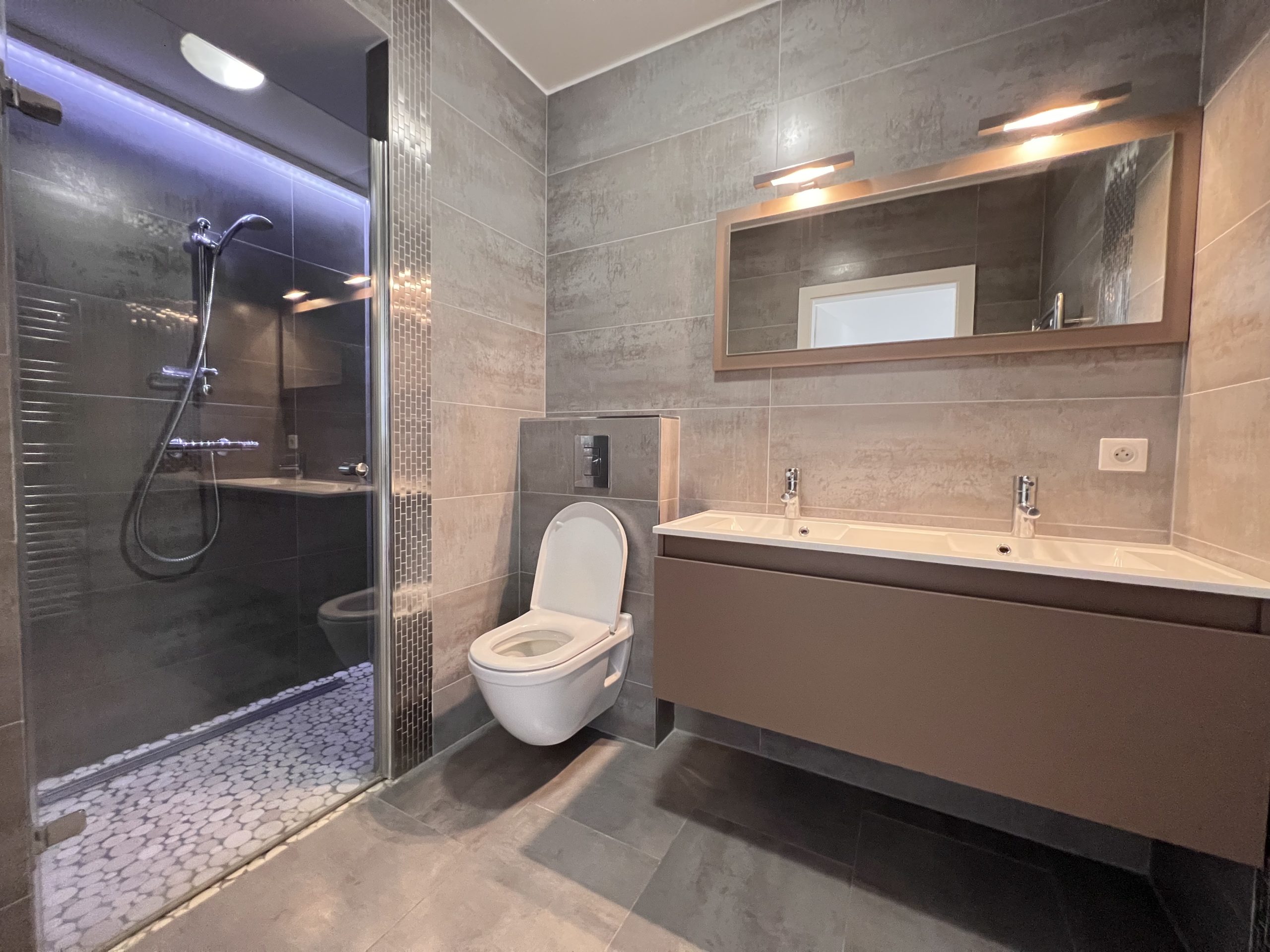 photo_13eee89ec50e27b4df57626c03b0554d