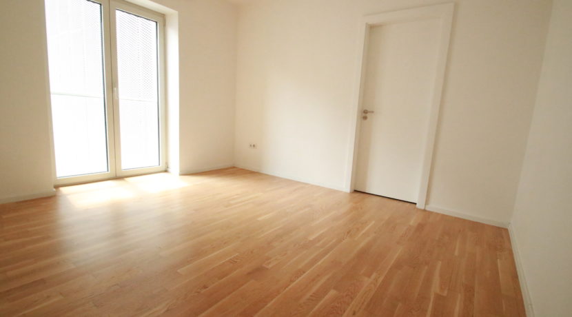 photo_8d4767f8c158758248ba536e7d0757ab