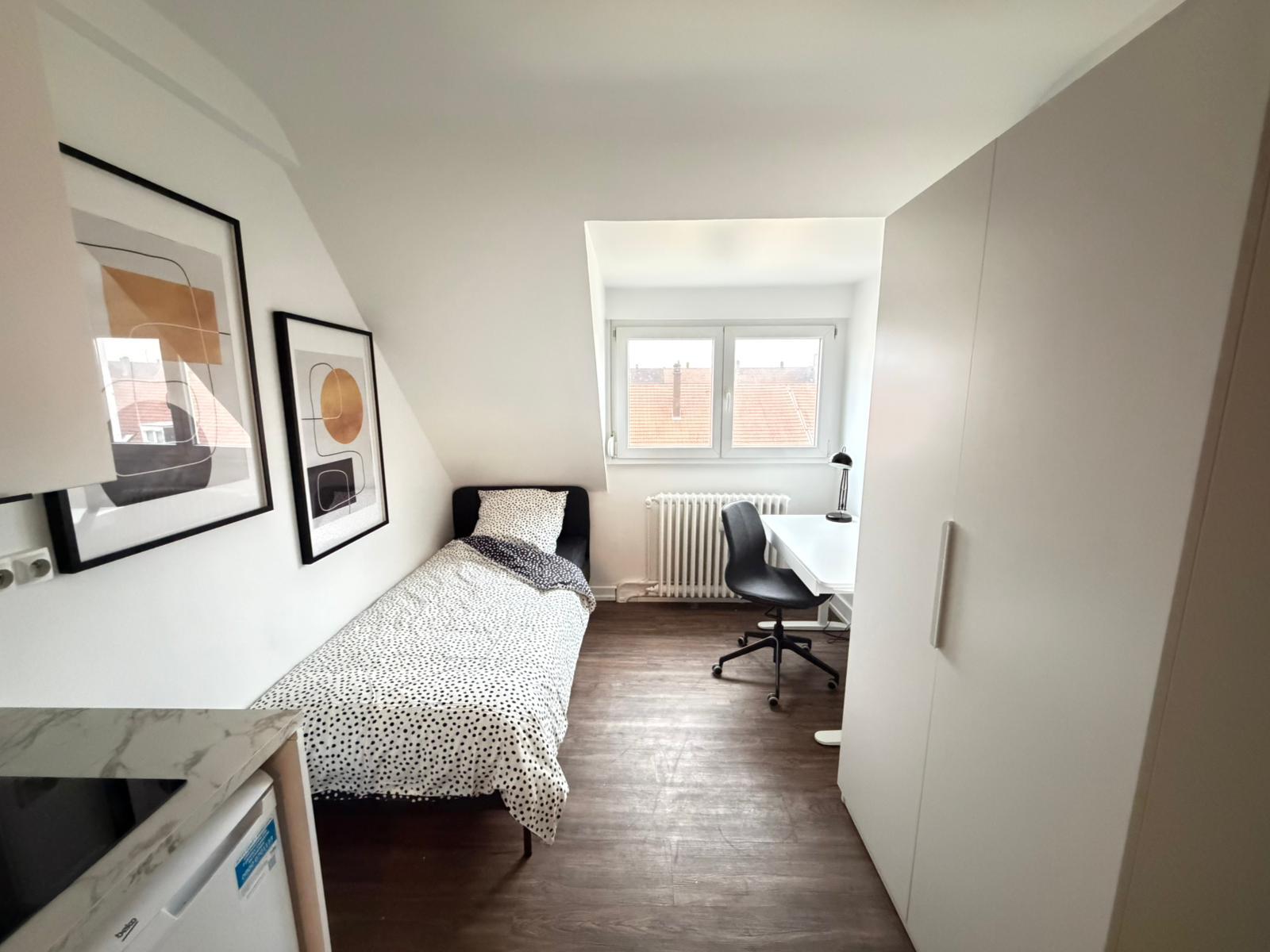 WhatsApp Image 2025-11-14 at 15.59.01 (1)