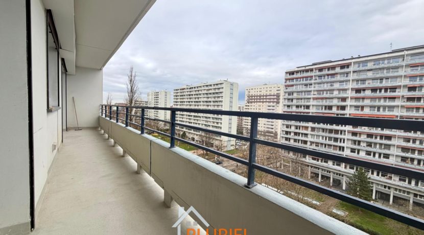 WhatsApp Image 2025-12-11 at 16.44.292