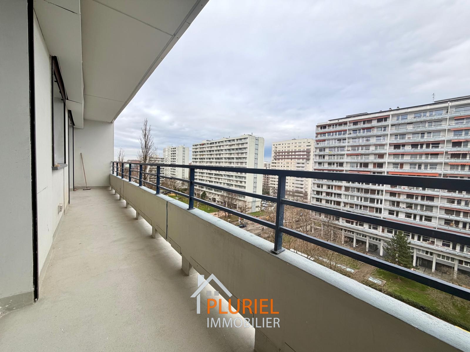 WhatsApp Image 2025-12-11 at 16.44.292