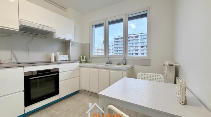 WhatsApp Image 2025-12-11 at 16.44.296