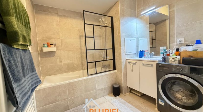 WhatsApp Image 2025-12-11 at 16.56.21 (1)