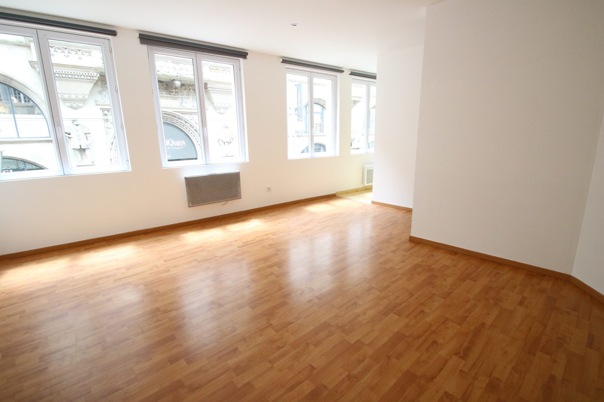 photo_17c2380bc01b5be453e38f85d59389ed