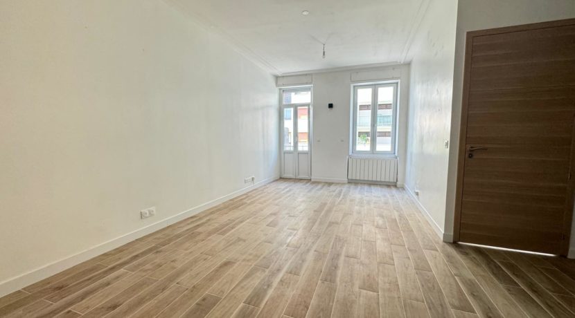 photo_425cce8200d3e9cb1bb50df201819ae1