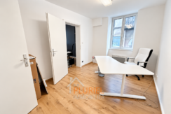 Bureau moderne lumineux à louer