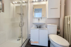 photo_0e8130a4e519f5a94d05e26f2040a478