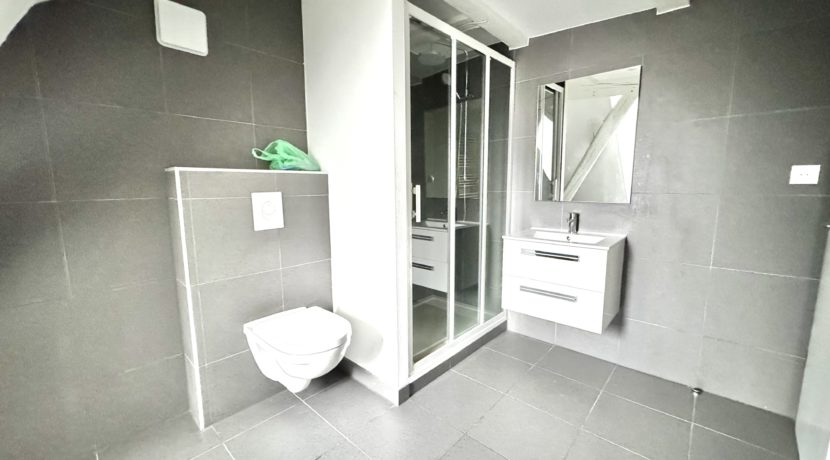 photo_6689de1115c01e8bfdc048d475f05bd7