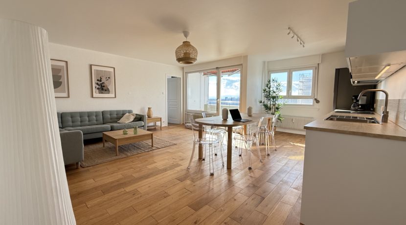 photo_8f610bbb577f47623d906e05e41094c5