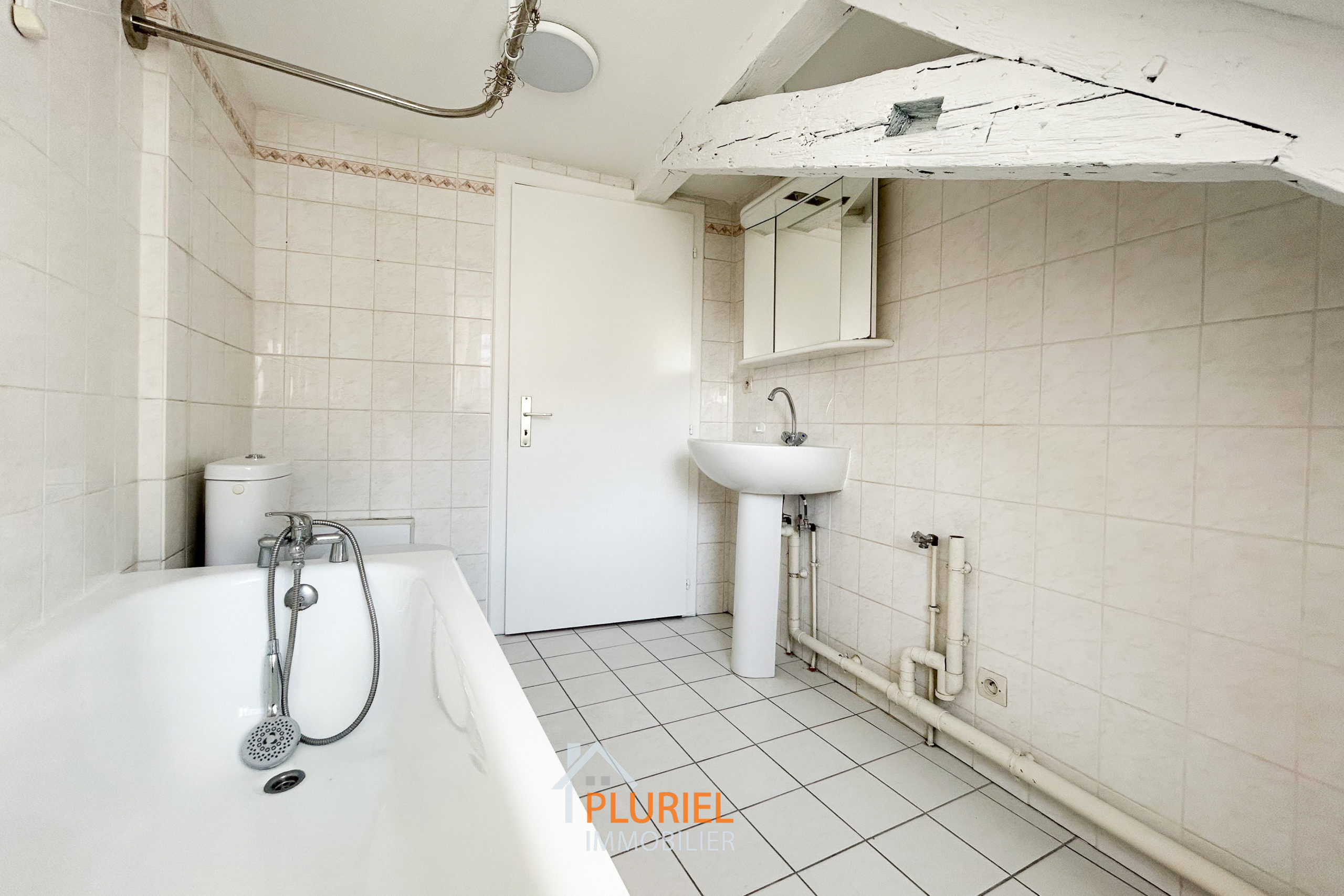 photo_1d3de017a71e3746a461e301b63bbad8