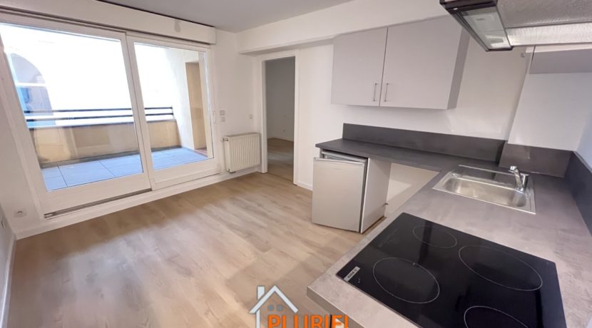 photo_52d0ec5c1ffc40afae053758e4addc77