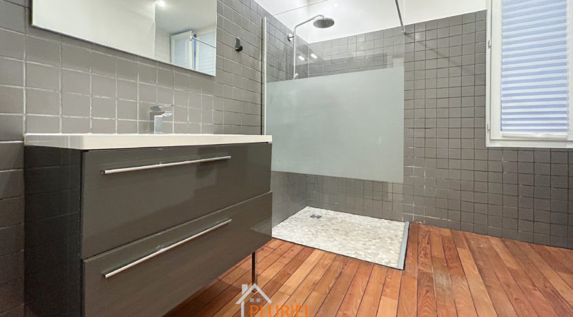 photo_8993a2c70570bc8b905fff780514c4b1