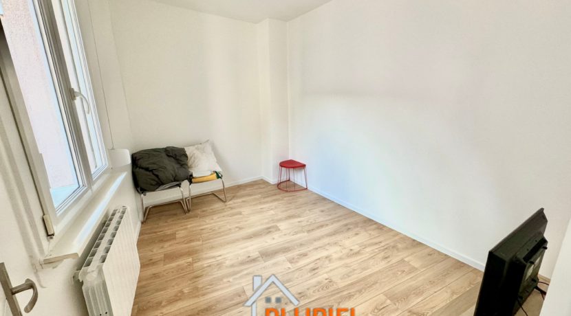 photo_cdf13d3e3c121421e40bcdc358e8f3a1