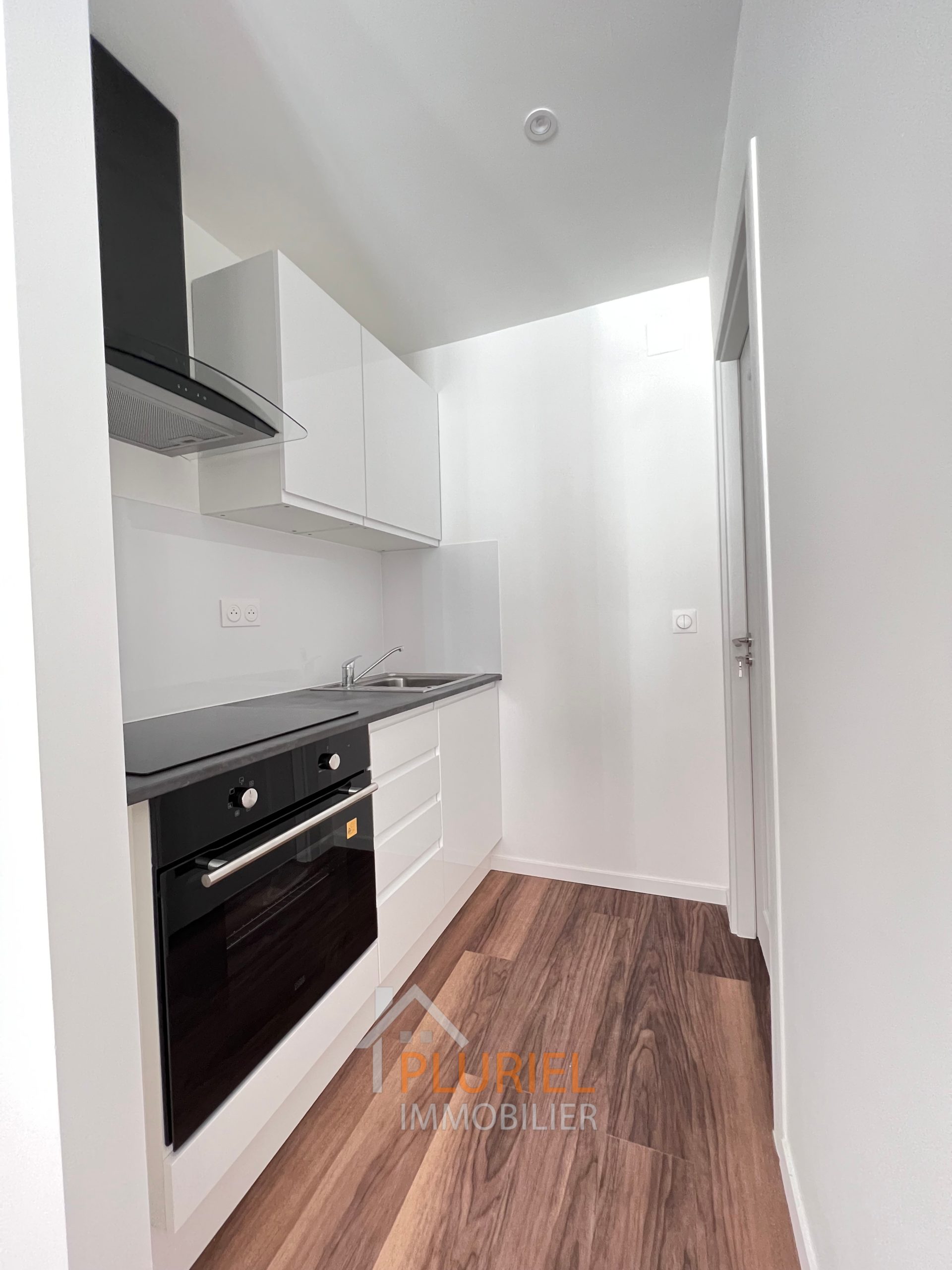 photo_ff958cebd1adc94269ed152e2e23c3d9