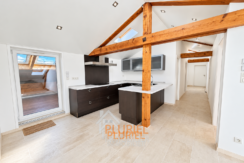 Cuisine loft moderne et lumineuse