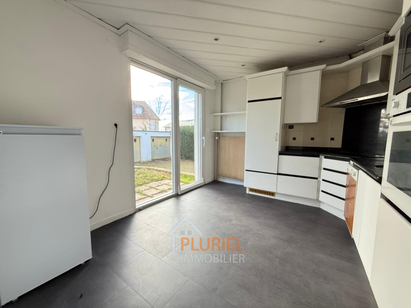 photo_46118206bdef771fc352ca9e3a94f77c