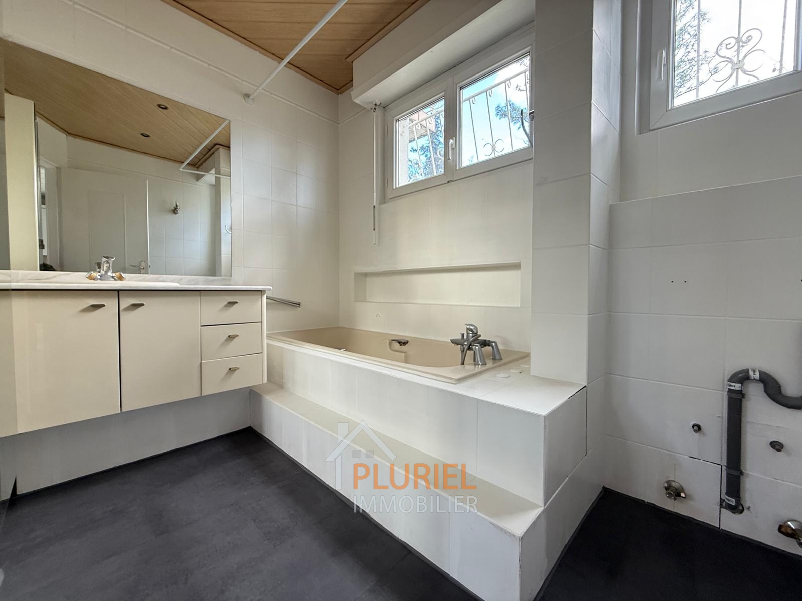 photo_488fe39686afa06c200f0161708204e7