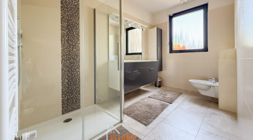 photo_1d70727c14f838b1edc0b6dd931ba331