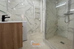 photo_db510a48520fc2cc75eaf4b3ee67d366