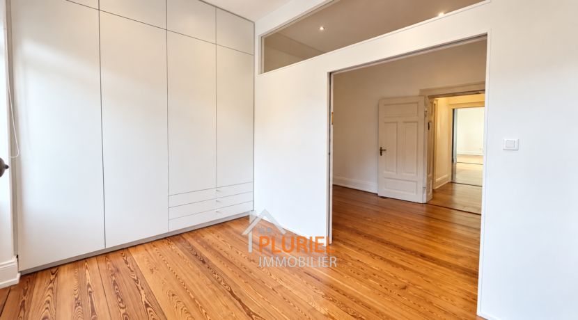 Appartement moderne aux rangements intégrés