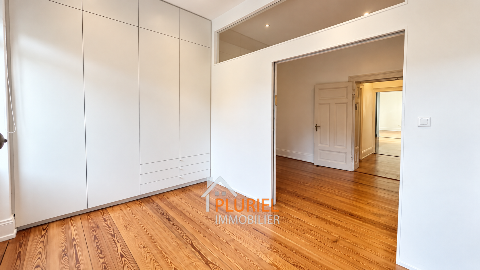 Appartement moderne aux rangements intégrés