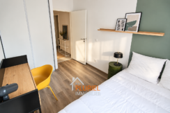 Chambre scandinave baignée de lumière