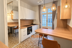 Cuisine scandinave chaleureuse et moderne